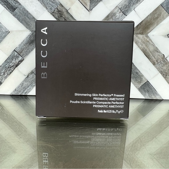 Becca shimmering skin Perfector pressed Prismatic Amethyst - Picture 4 of 4